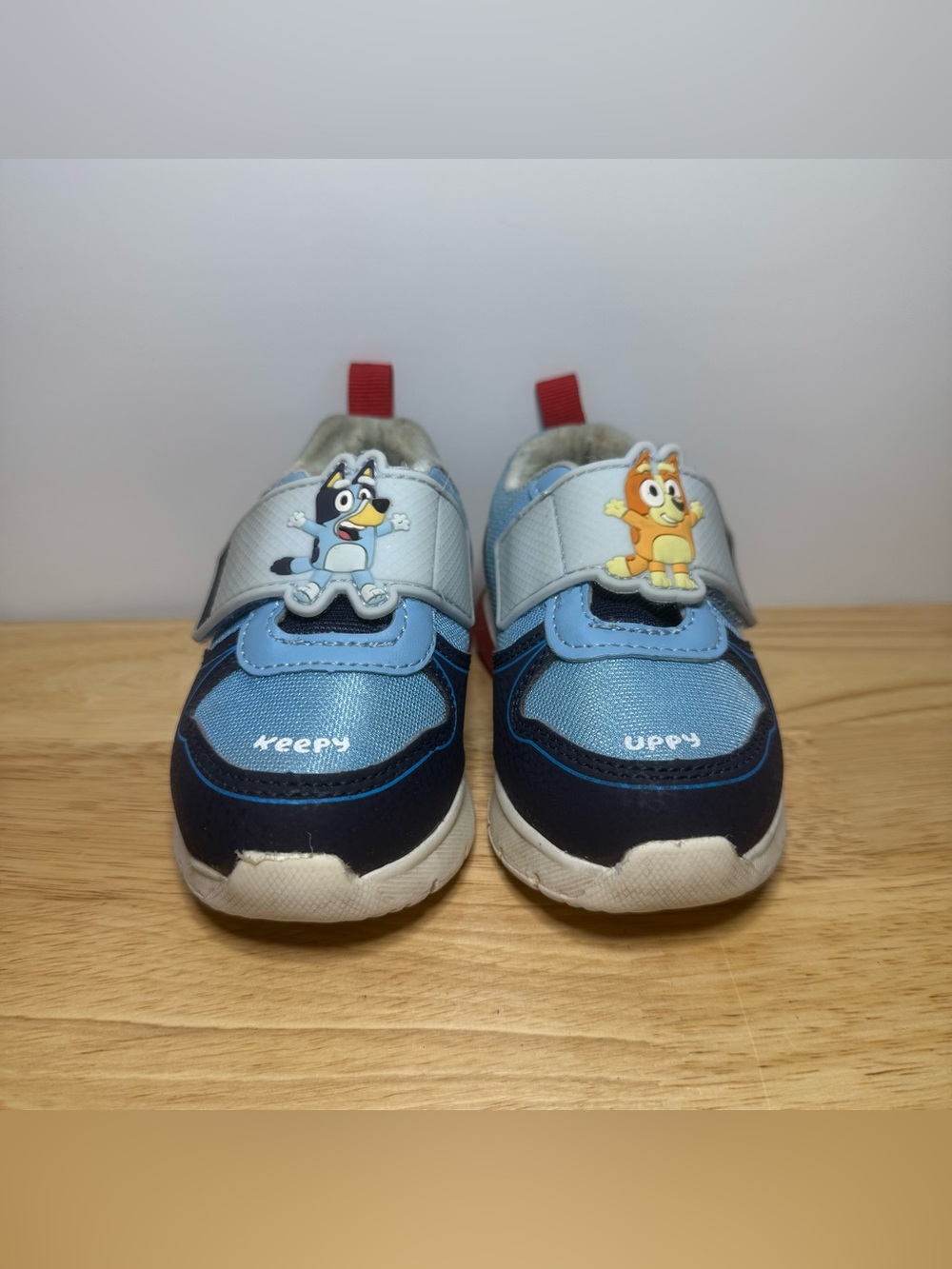 Bluey Light Up Sneakers Toddler 6 Sensory Playwear Neutral Daycare Colorful - Picture 2 of 9